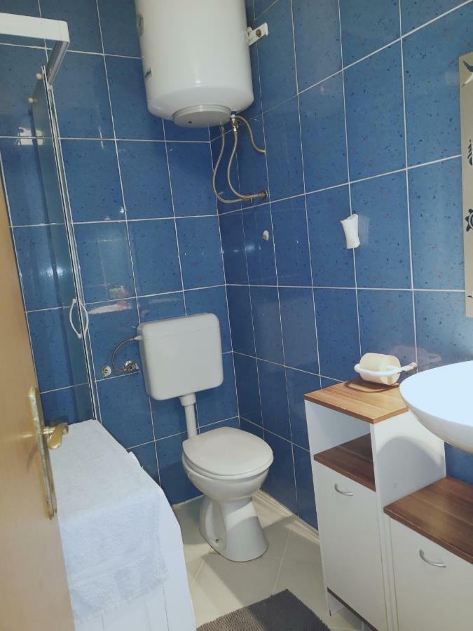 App Emona Appartement Bašanija Buitenkant foto